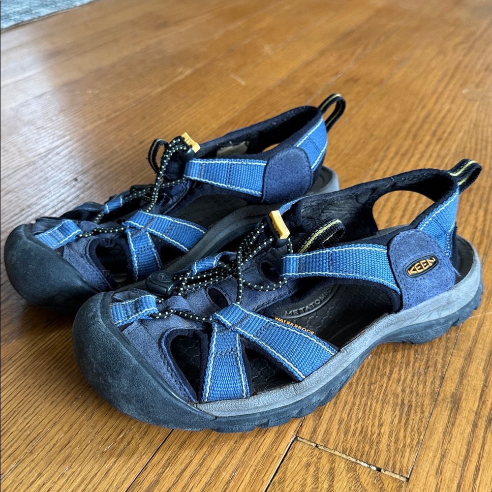 KEEN Sandals